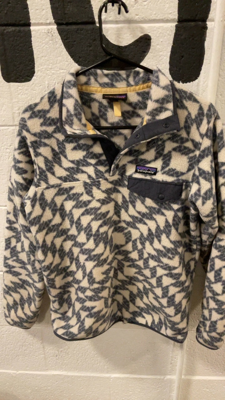 Patagonia Jacket XS Grey Geo Lightweight Synchilla Snap T