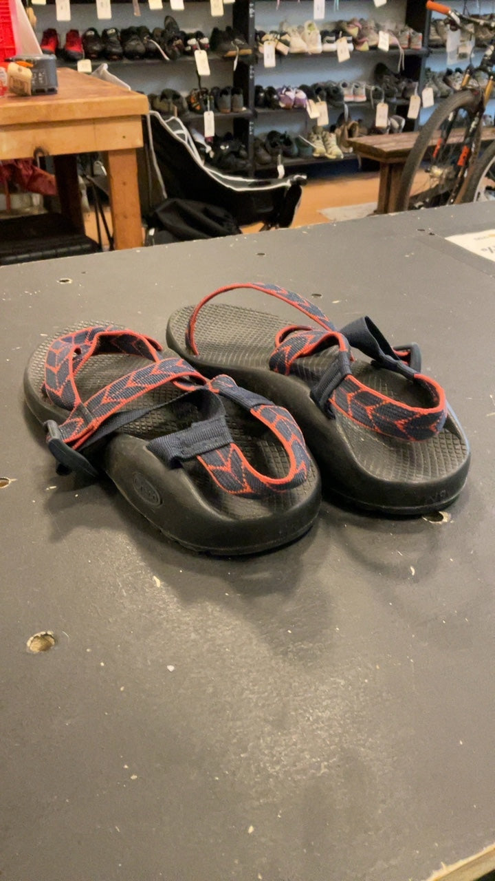 Chaco Sandals Womens 9 Black/Red