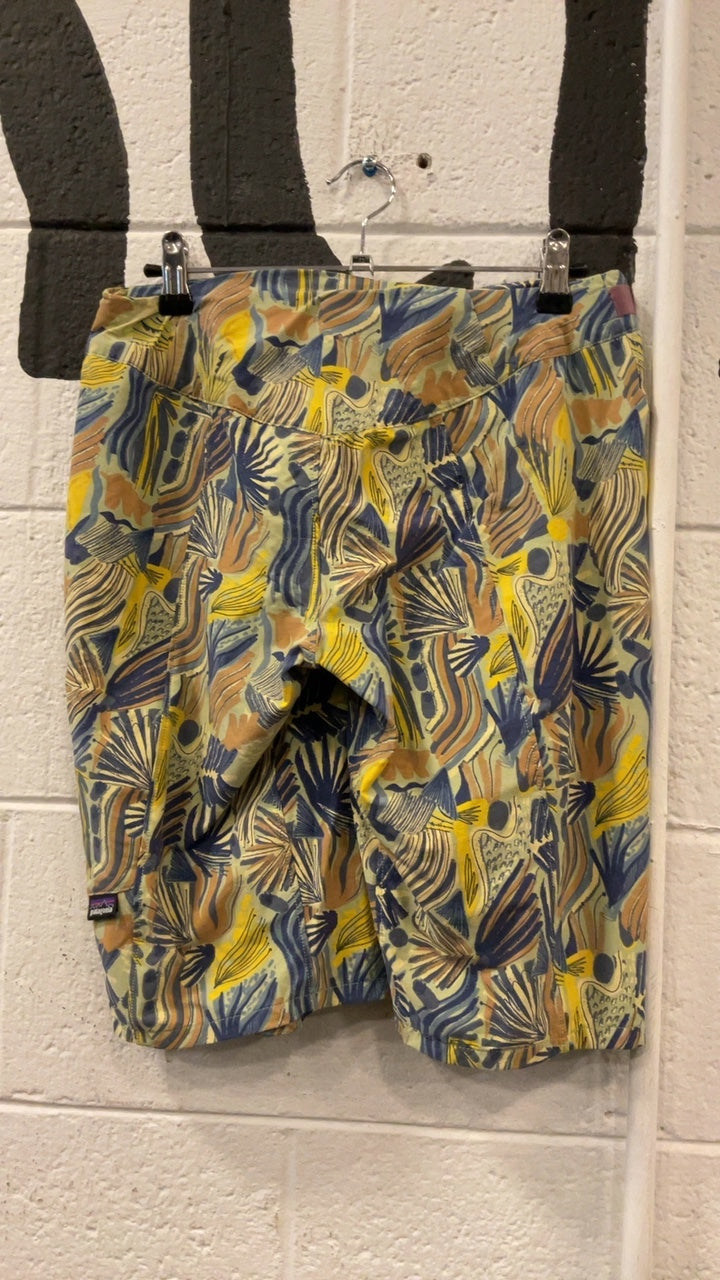 Patagonia Swimming (Shorts) 2 Yellow/Blue Flowers