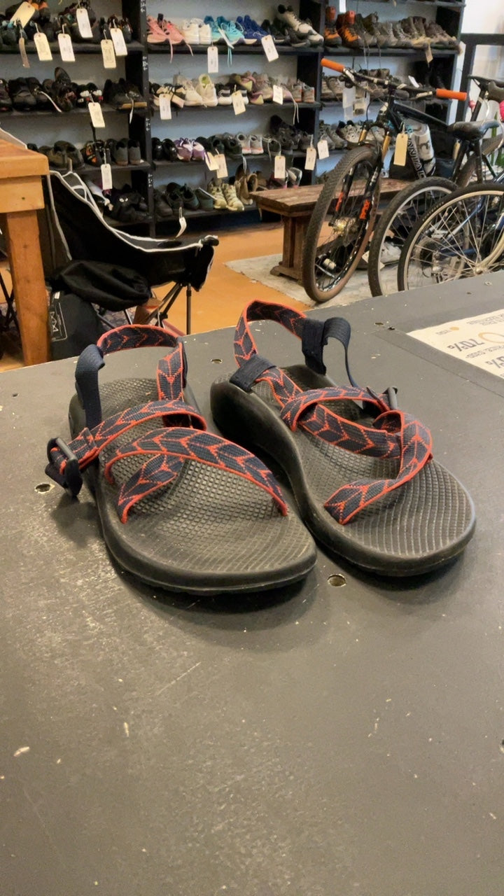 Chaco Sandals Womens 9 Black/Red