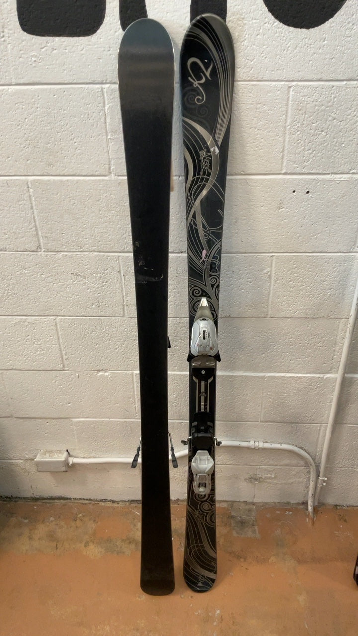 K2 Skiis 153cm Black/Grey T:Nine Mystic Luv Womens All Mountain
