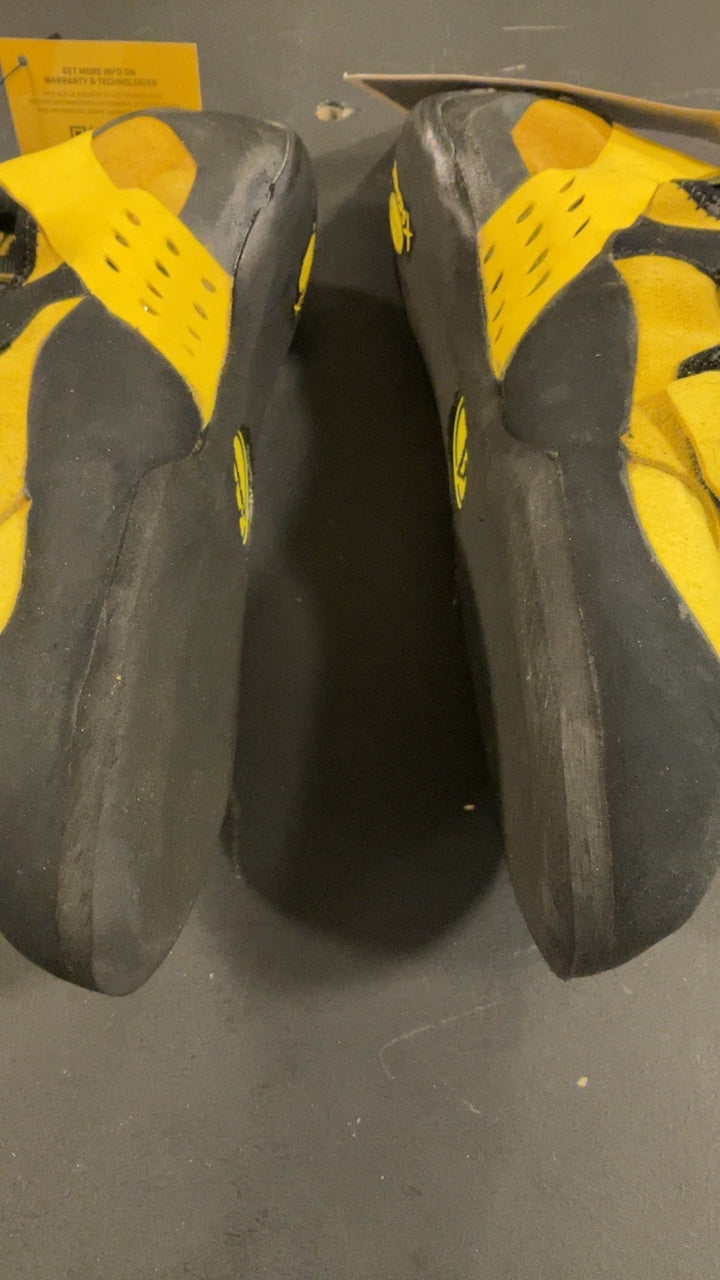 La Sportiva Shoes (Climbing) 39.5 Yellow/Black Katana Velcro