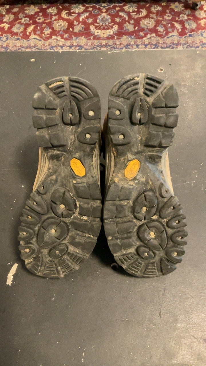 Vasque Wasatch Shoes (Hiking Boots) Women's 9.5 Brown