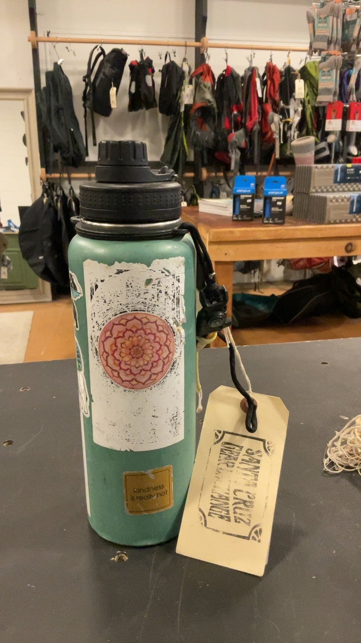 Hydro Flask Water Bottle 40 oz Blue
